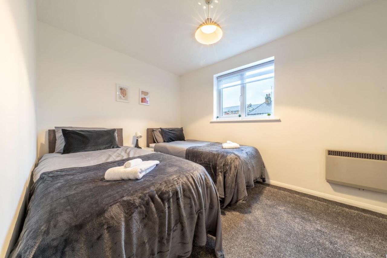 Luxury 2 Bed Apartment Stansted Airport Bishops Stortford Bishop's Strotford Exterior foto